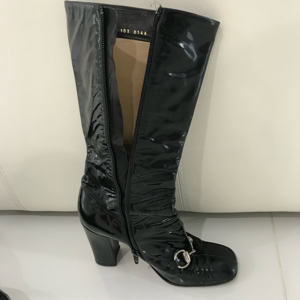 GUCCI Patent Leather Equestrian HorseBit Boots. AUTHENTIC - Picture 4 of 6